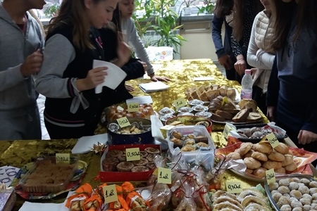 Коледен базар в Математическата