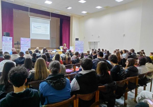 Младежки семинар от фондация Искам бебе в Математическата