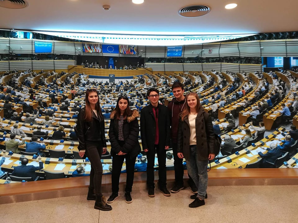 Младши посланици – в Европарламента в Брюксел